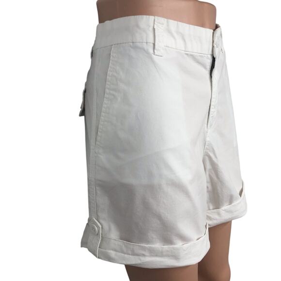 Liz Claiborne Summer White Cuffed Hem Shorts Side and Back Pockets Mid Rise - Picture 3 of 16